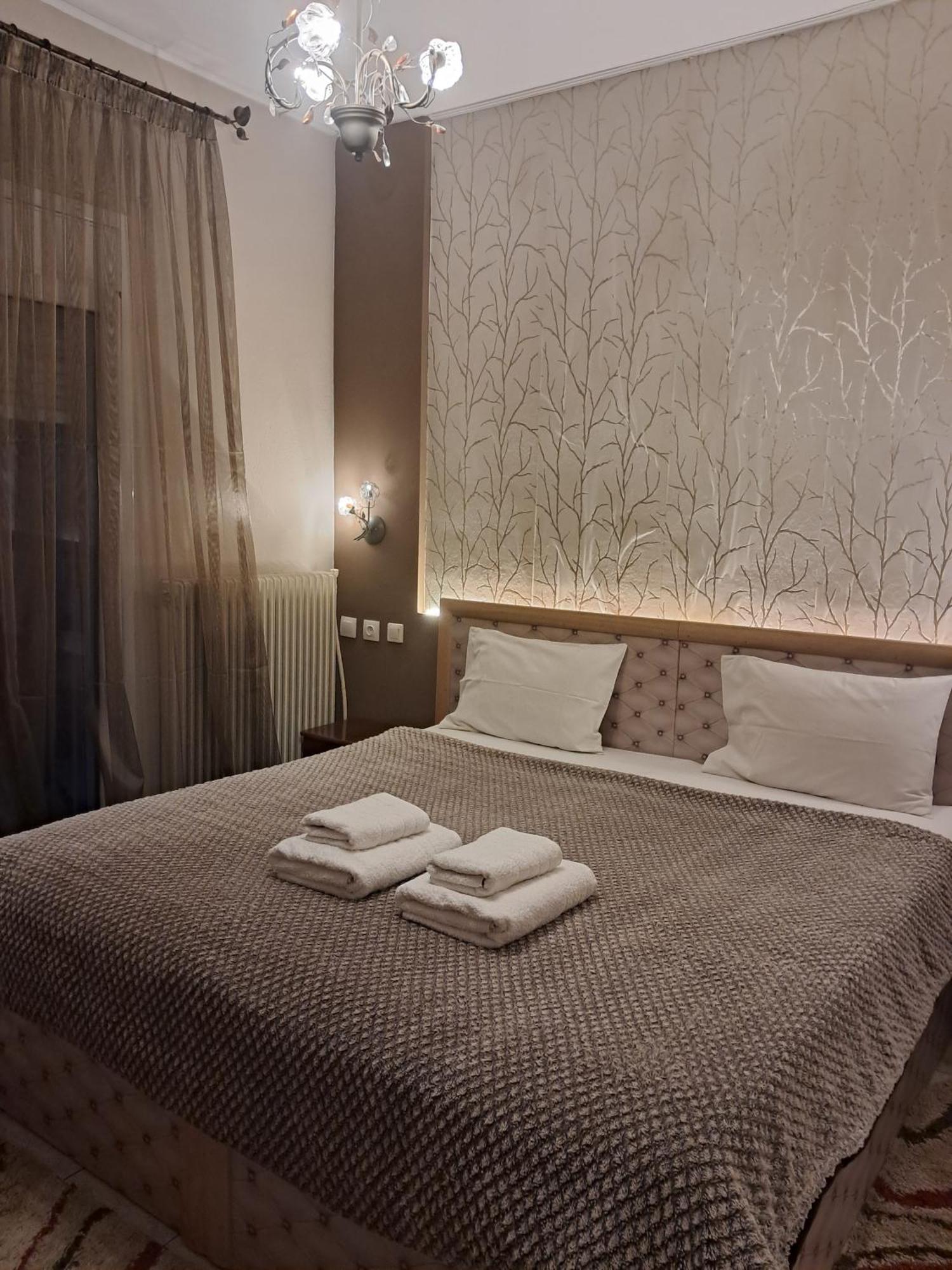 Erodios Guesthouse กาโต ลูตรากี ภายนอก รูปภาพ