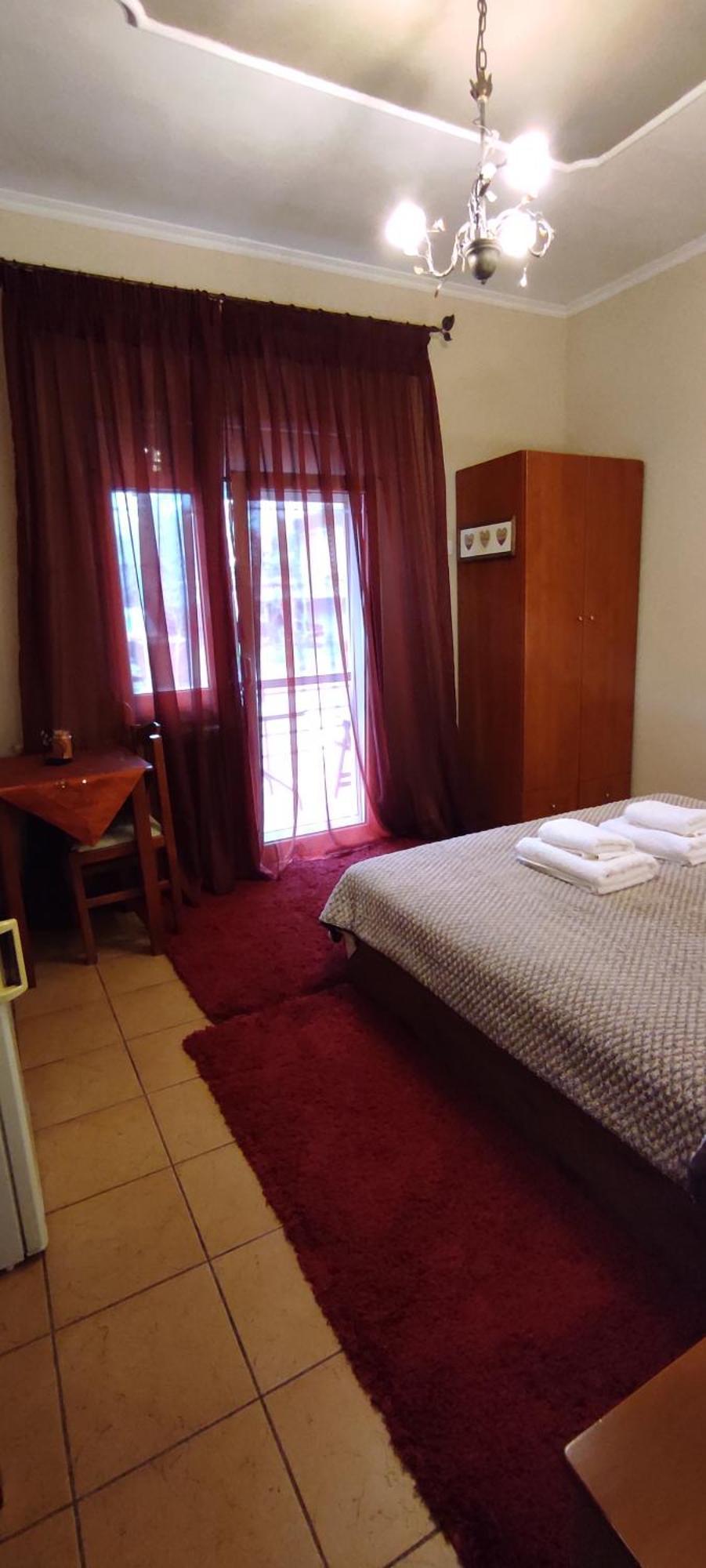 Erodios Guesthouse กาโต ลูตรากี ภายนอก รูปภาพ